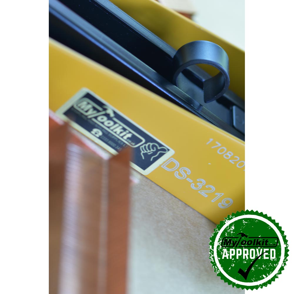 DS-3522-E Stanley Bostitch 35 series stapler close up from mytoolkit