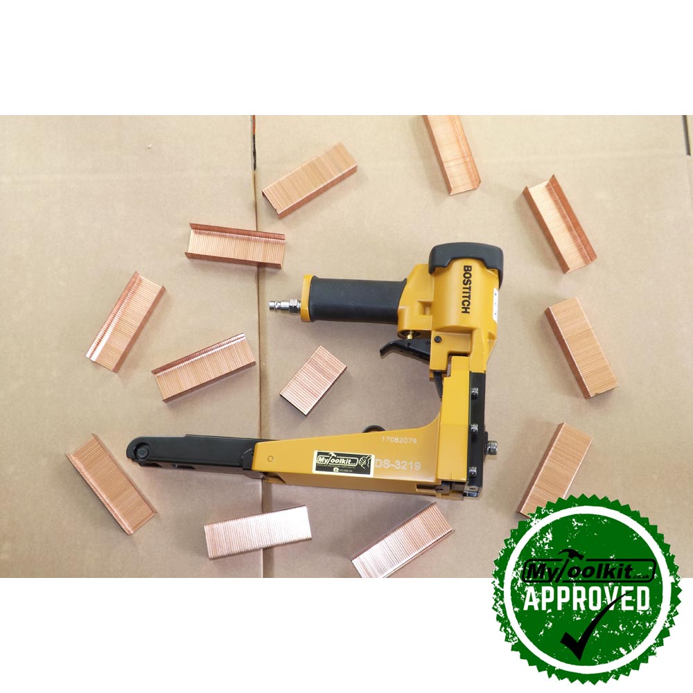 Bostitch 32 Series Air Powered Carton Closing Stapler DS-3219-E lying down with staples