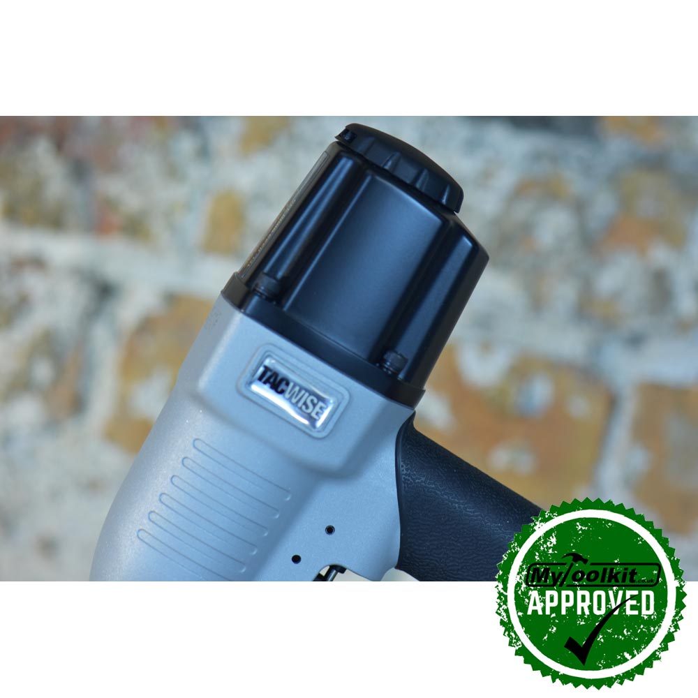 The Tacwise DCN50LHH2 mini nailer is lightweight weighing just under 1.5kg!
