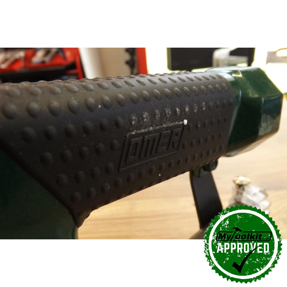 Close up of handle on the Omer 21G Mini Brad Nailer (15-40mm) MG40
