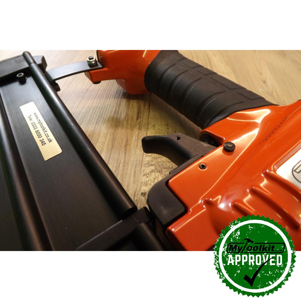 Magazine on the Tacwise 18 Gauge Air Brad Nailer Nail sizes 20-50mm