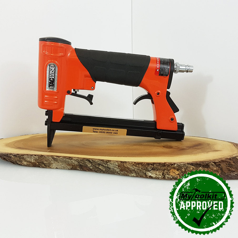 KIT: Tacwise 71 Series Staple Gun (3-16mm) with Senco 3.8 Litre Compressor