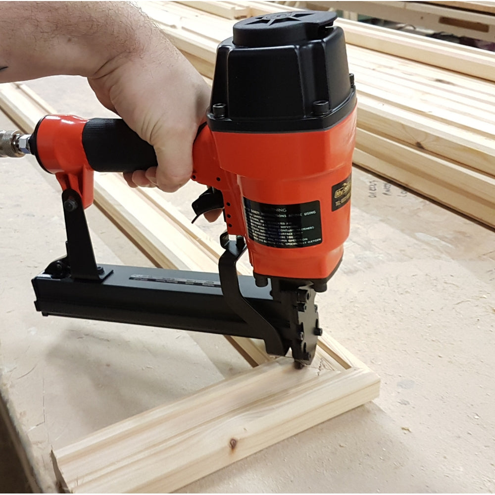 Tacwise Corrugated Fastener (9-15mm) FCF15XCB framing in a workshop