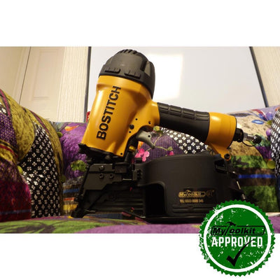 Stanley Bostitch Flat Coil Nailer (32-64mm) N66C-2-E close up on the settee
