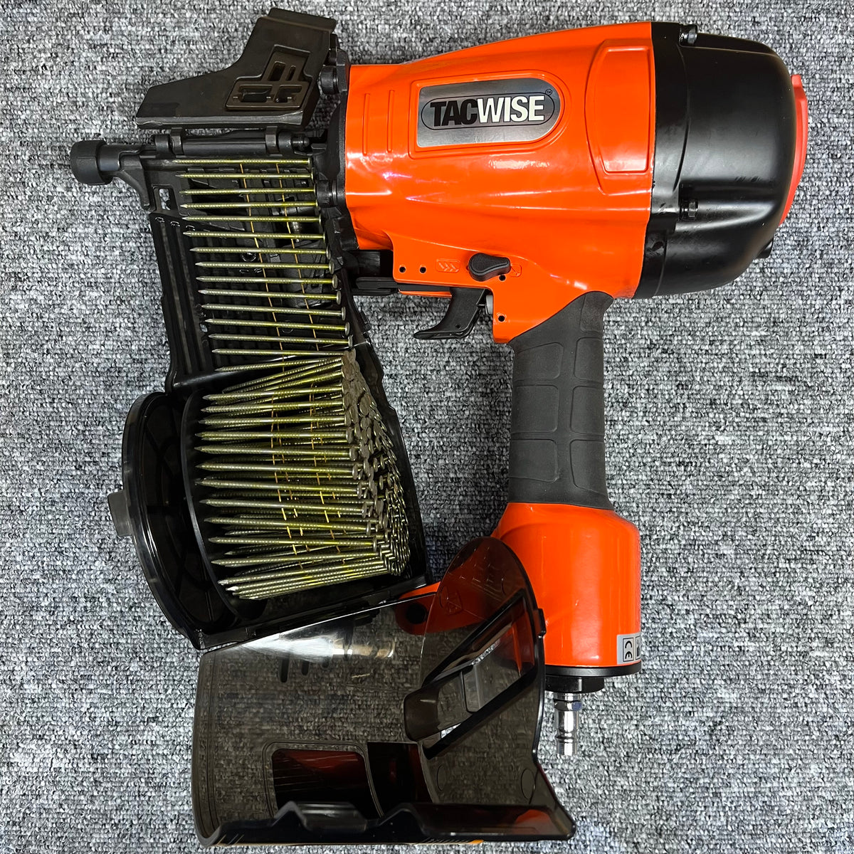 Tacwise GCN57P Druckluft-Coilnagler - Für Flache Coilnägel 25-57mm