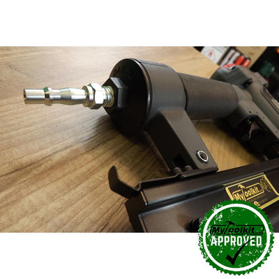 Close up of the connector for the Tacwise 21 Gauge Brad Nailer (15-30mm) CMB35PHH
